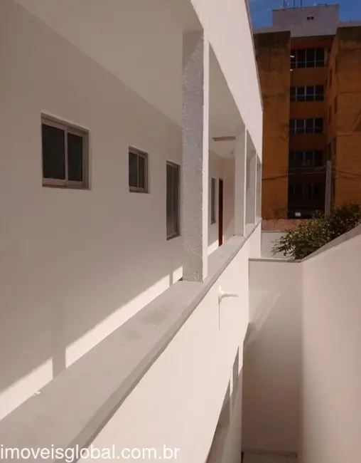 Foto 2 de Kitnet com 1 quarto para alugar, 35m2 em Montese, Fortaleza - CE