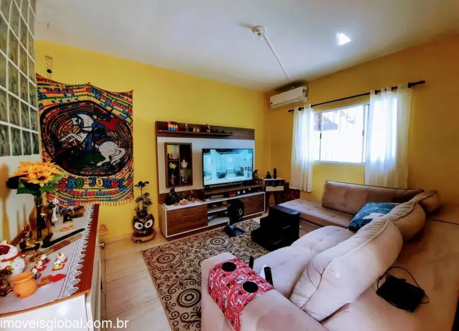 Foto 7 de Casa com 3 quartos à venda, 60m2 em Itanhaem - SP