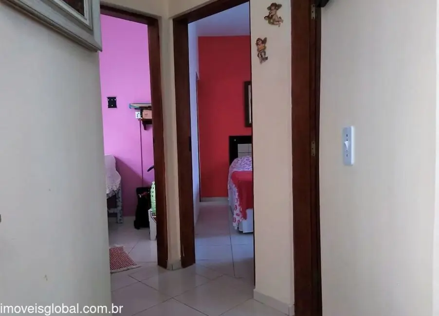 Foto 9 de Casa com 3 quartos à venda, 66m2 em Itanhaem - SP