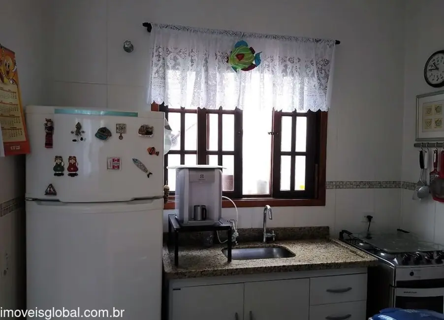 Foto 8 de Casa com 3 quartos à venda, 66m2 em Itanhaem - SP