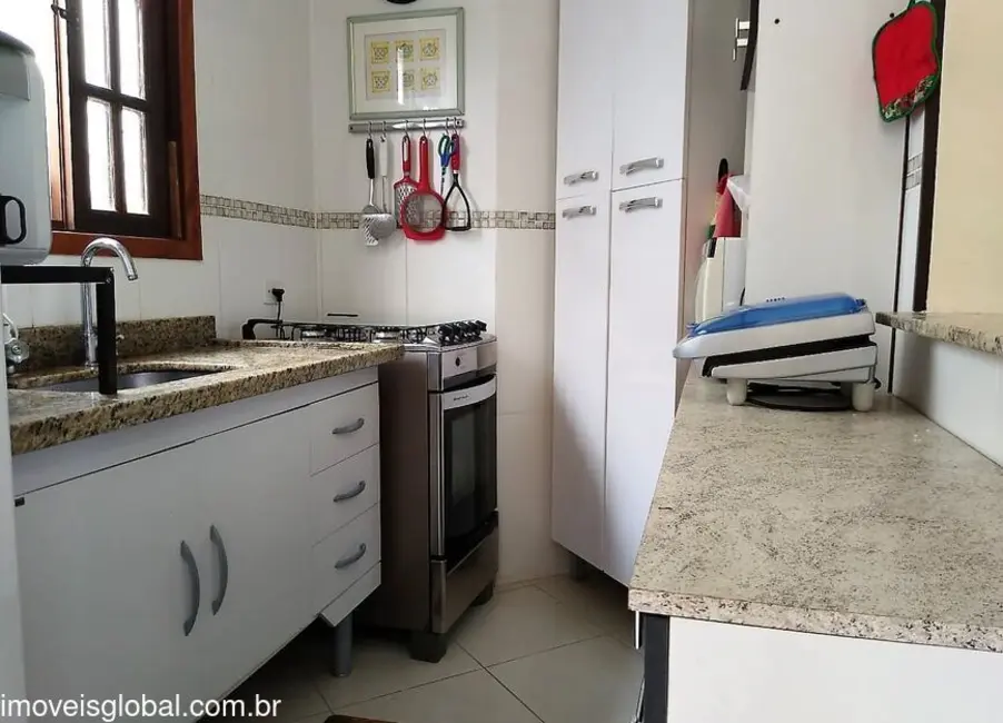 Foto 7 de Casa com 3 quartos à venda, 66m2 em Itanhaem - SP
