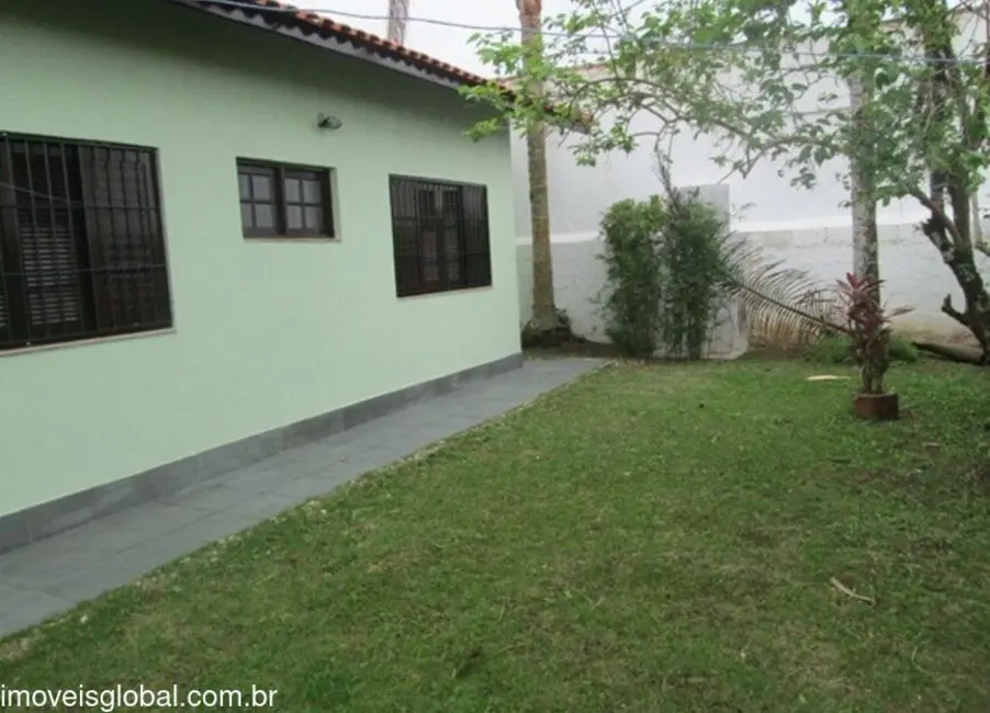 Foto 7 de Casa com 3 quartos à venda, 160m2 em Itanhaem - SP
