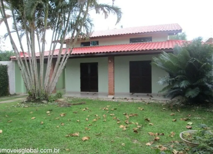 Foto 1 de Casa com 3 quartos à venda, 160m2 em Itanhaem - SP