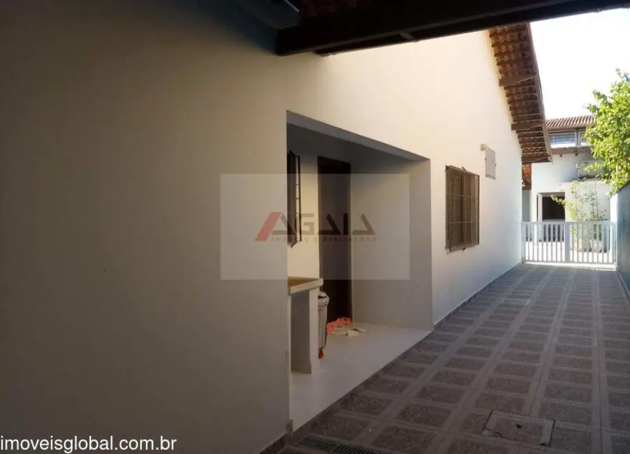 Foto 5 de Casa com 4 quartos à venda, 225m2 em Itanhaem - SP