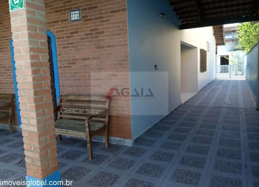 Foto 3 de Casa com 4 quartos à venda, 225m2 em Itanhaem - SP