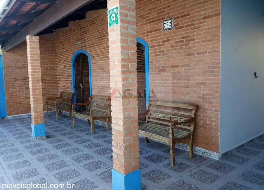 Foto 4 de Casa com 4 quartos à venda, 225m2 em Itanhaem - SP