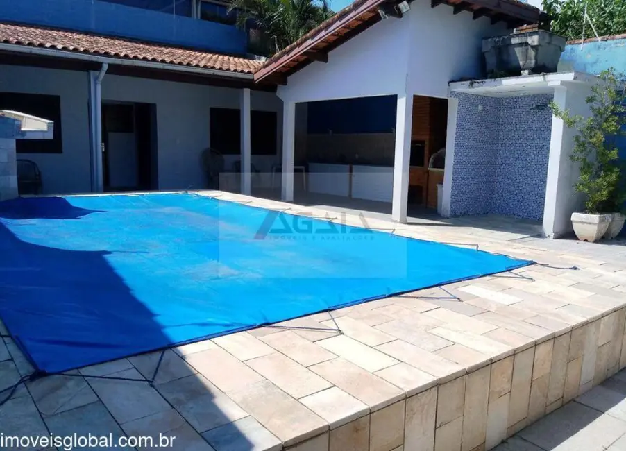 Foto 9 de Casa com 4 quartos à venda, 225m2 em Itanhaem - SP