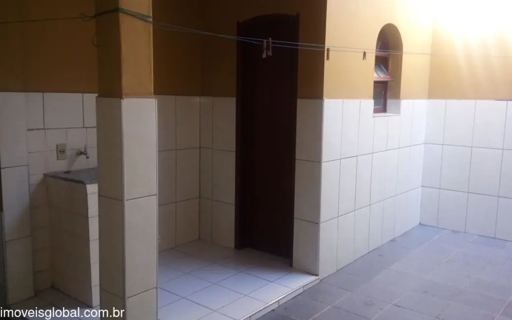 Foto 5 de Casa com 2 quartos à venda, 90m2 em Itanhaem - SP