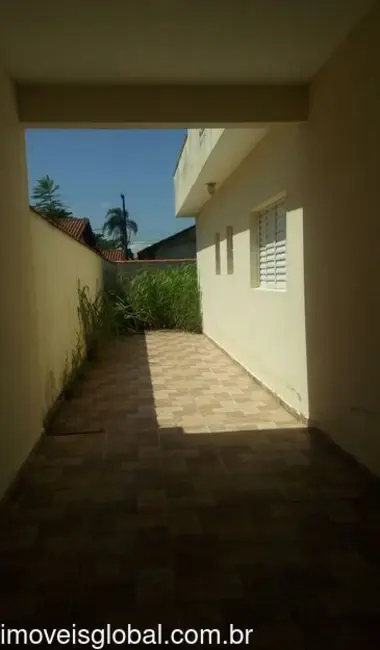 Foto 3 de Casa com 3 quartos à venda, 120m2 em Itanhaem - SP
