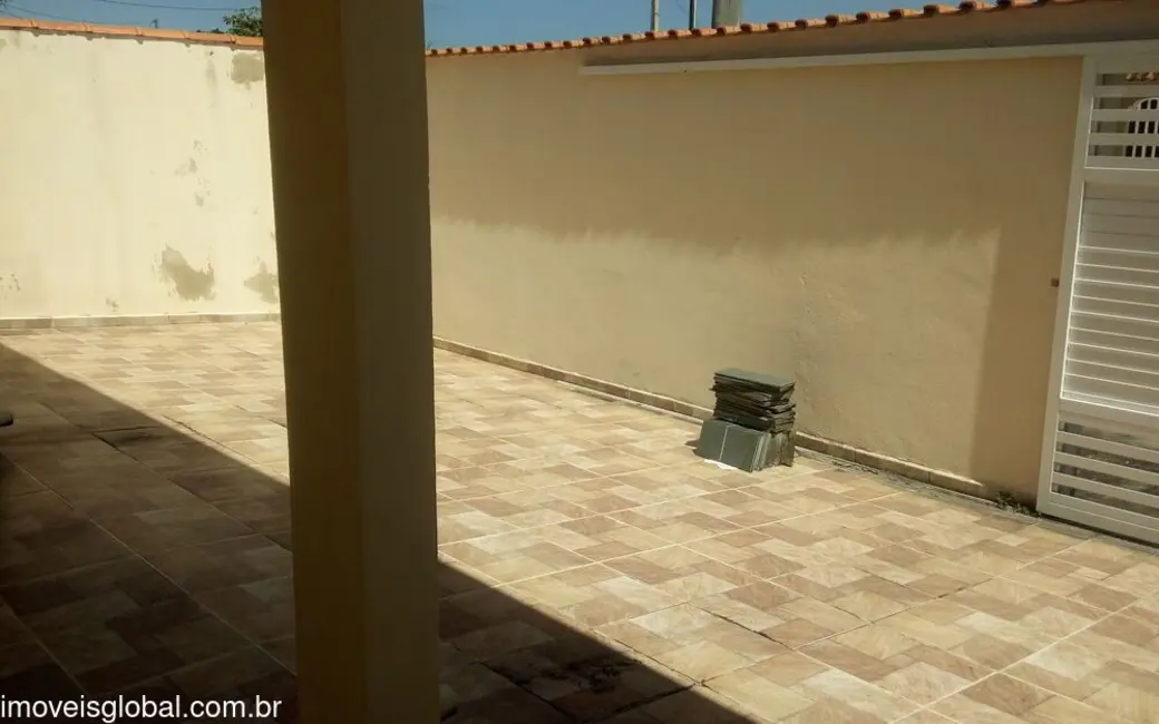 Foto 2 de Casa com 3 quartos à venda, 120m2 em Itanhaem - SP