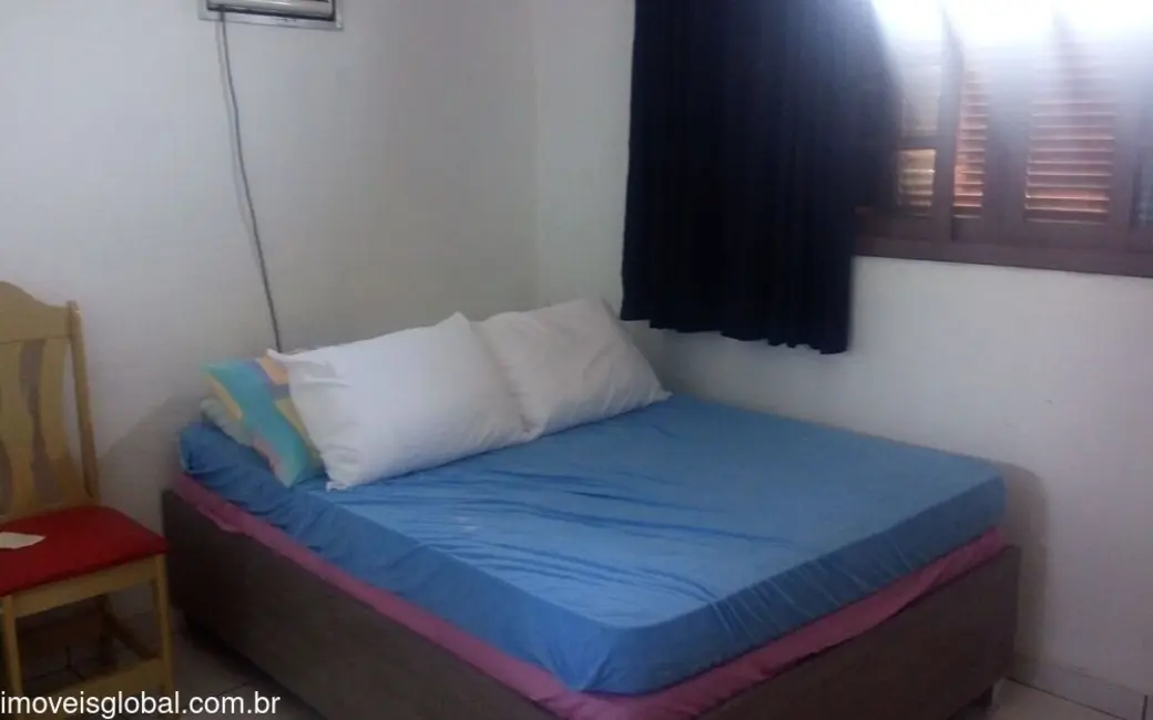 Foto 9 de Sobrado com 3 quartos à venda, 135m2 em Itanhaem - SP