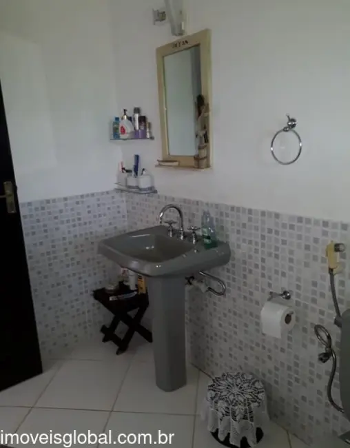Foto 8 de Sobrado com 4 quartos à venda, 230m2 em Itanhaem - SP