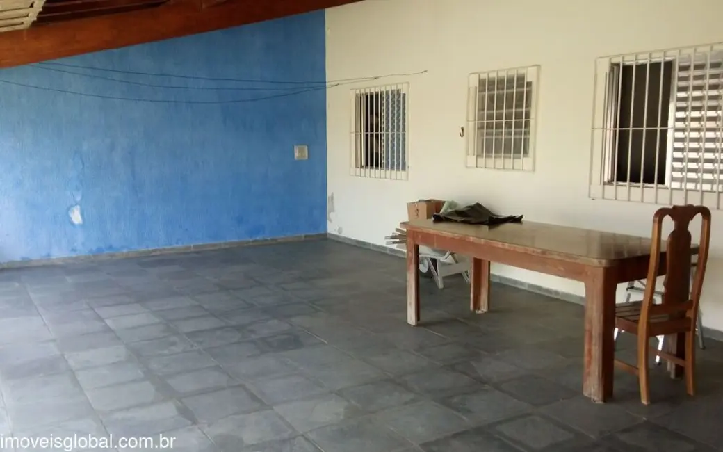 Foto 3 de Casa com 2 quartos à venda, 85m2 em Itanhaem - SP