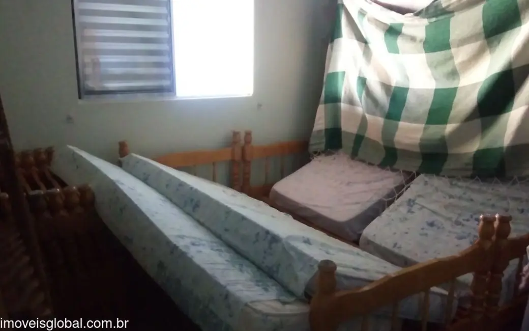 Foto 8 de Casa com 2 quartos à venda, 85m2 em Itanhaem - SP