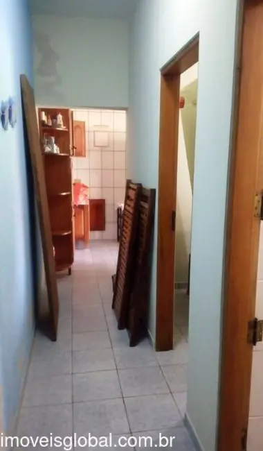 Foto 9 de Casa com 2 quartos à venda, 85m2 em Itanhaem - SP