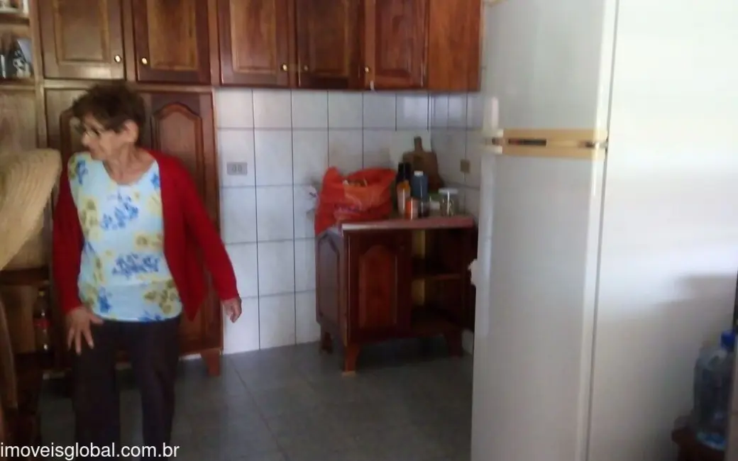 Foto 4 de Casa com 2 quartos à venda, 85m2 em Itanhaem - SP