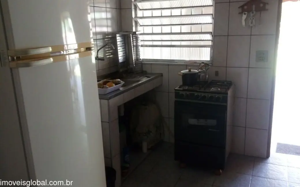 Foto 5 de Casa com 2 quartos à venda, 85m2 em Itanhaem - SP