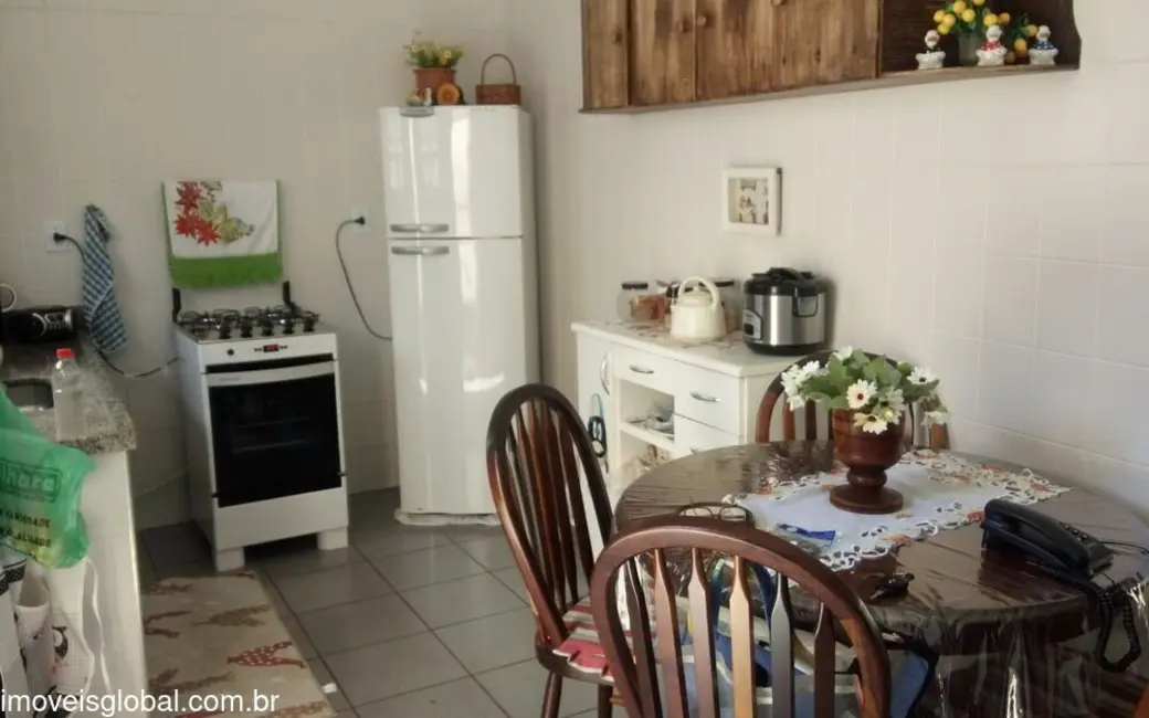 Foto 7 de Casa com 2 quartos à venda, 85m2 em Itanhaem - SP