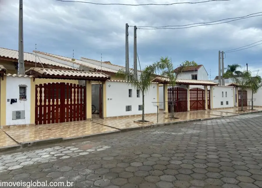Foto 1 de Casa com 3 quartos à venda, 85m2 em Itanhaem - SP