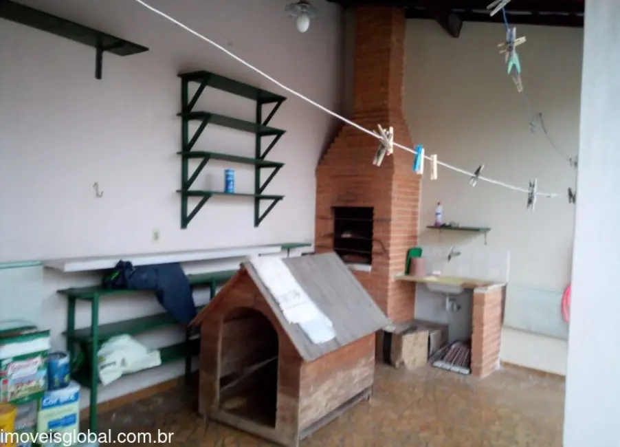 Foto 5 de Casa com 3 quartos à venda, 85m2 em Itanhaem - SP