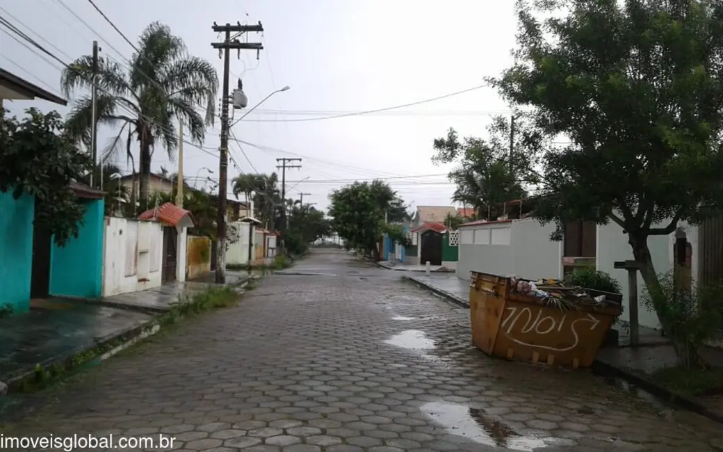 Foto 5 de Casa com 3 quartos à venda, 160m2 em Itanhaem - SP