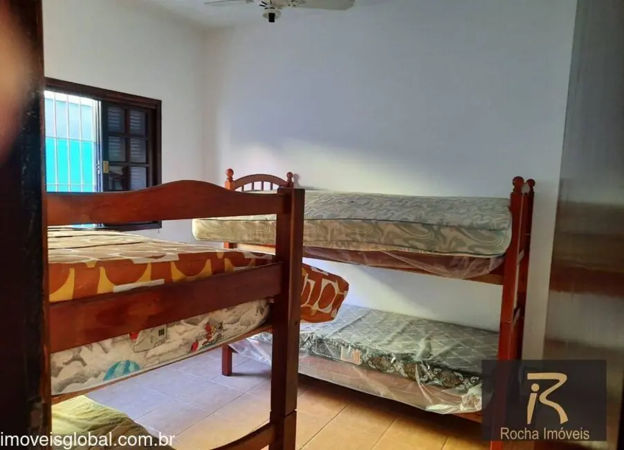 Casa com 3 quartos à venda, 138m2 em Peruibe - SP - imagem 6 Foto 6 de Casa com 3 quartos à venda, 138m2 em Peruibe - SP