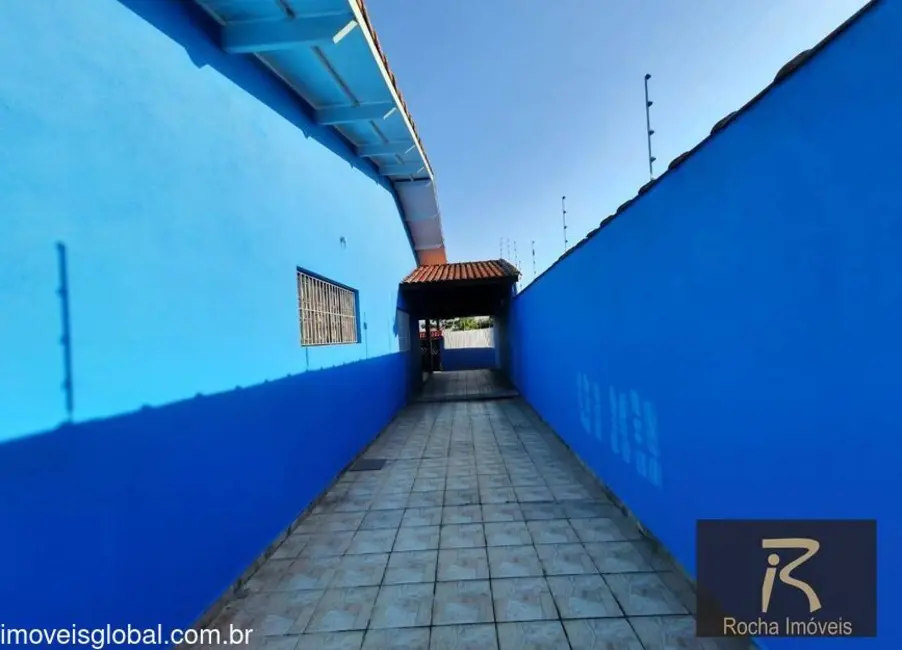 Casa com 3 quartos à venda, 138m2 em Peruibe - SP - imagem 3 Foto 3 de Casa com 3 quartos à venda, 138m2 em Peruibe - SP