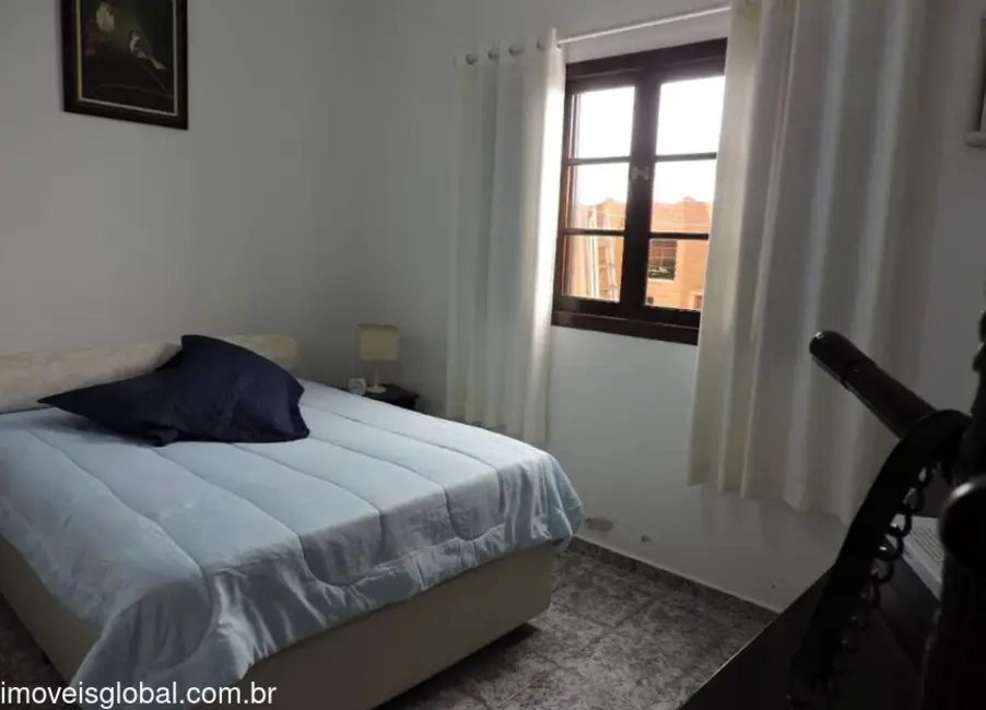 Casa com 3 quartos à venda, 150m2 em Peruibe - SP - imagem 5 Foto 5 de Casa com 3 quartos à venda, 150m2 em Peruibe - SP