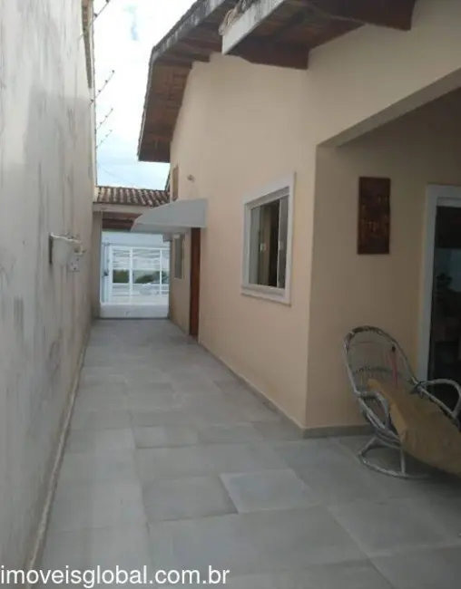 Casa com 3 quartos à venda, 154m2 em Peruibe - SP - imagem 7 Foto 7 de Casa com 3 quartos à venda, 154m2 em Peruibe - SP