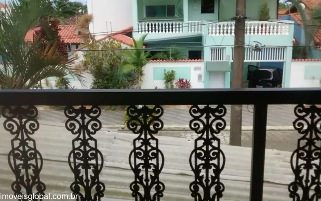 Casa com 3 quartos à venda, 220m2 em Peruibe - SP - imagem 9 Foto 9 de Casa com 3 quartos à venda, 220m2 em Peruibe - SP