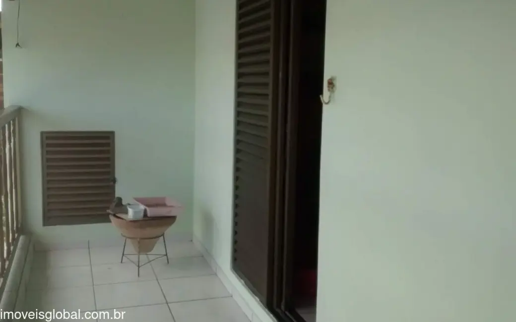 Foto 2 de Casa com 3 quartos à venda, 220m2 em Peruibe - SP