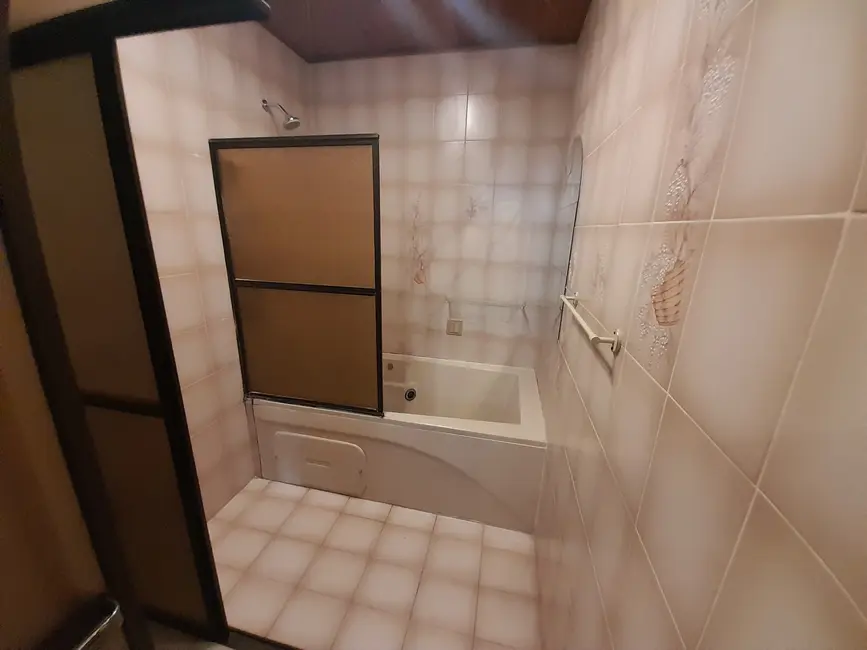 Sobrado com 4 quartos à venda, 199m2 em Vila Mazzei, São Paulo - SP - imagem 9 Foto 9 de Sobrado com 4 quartos à venda, 199m2 em Vila Mazzei, São Paulo - SP