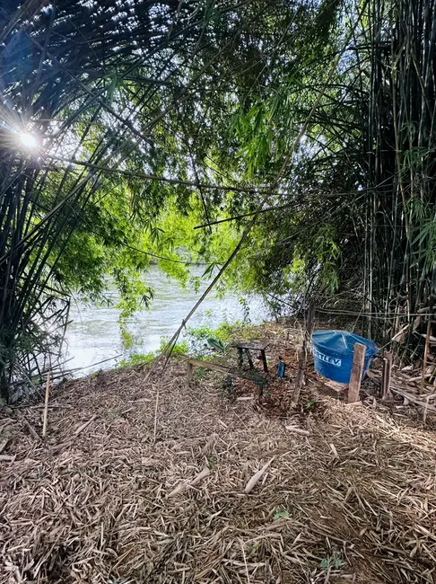 Sítio / Rancho com 4 quartos à venda, 290m2 em Centro, Caconde - SP - imagem 3 Foto 3 de Sítio / Rancho com 4 quartos à venda, 290m2 em Centro, Caconde - SP