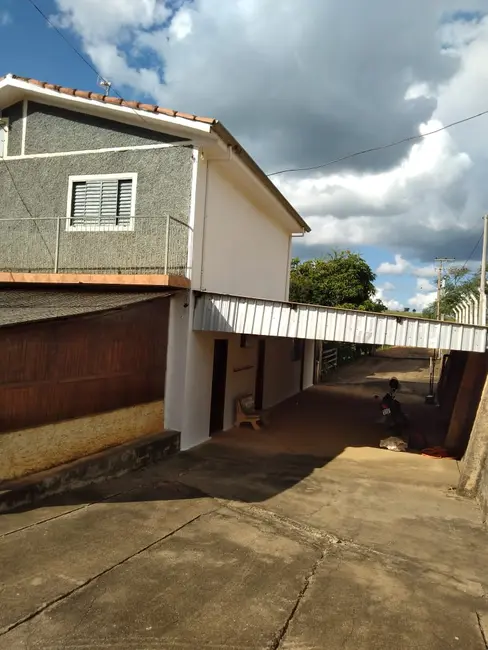 Foto 1 de Sítio / Rancho com 4 quartos à venda, 290m2 em Centro, Caconde - SP