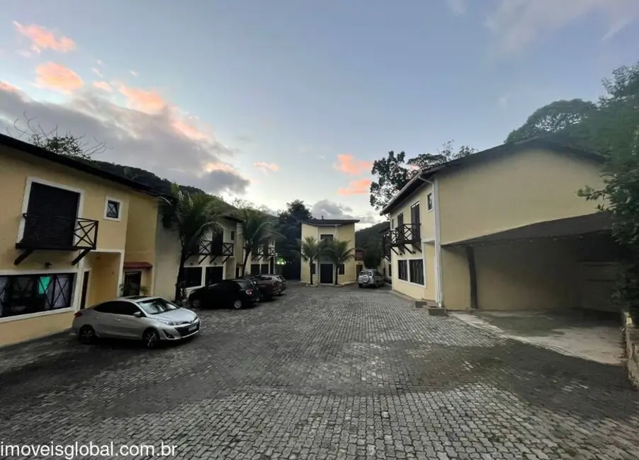 Foto 9 de Casa de Condomínio com 4 quartos à venda, 200m2 em Sao Sebastiao - SP