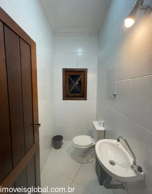 Foto 4 de Casa de Condomínio com 4 quartos à venda, 200m2 em Sao Sebastiao - SP