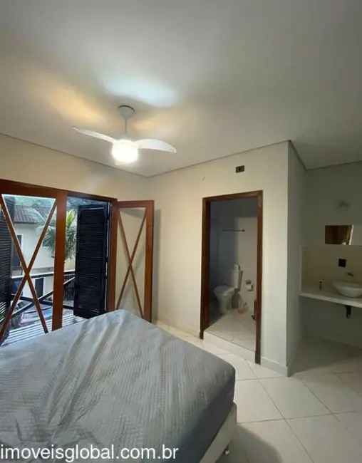 Foto 8 de Casa de Condomínio com 4 quartos à venda, 200m2 em Sao Sebastiao - SP