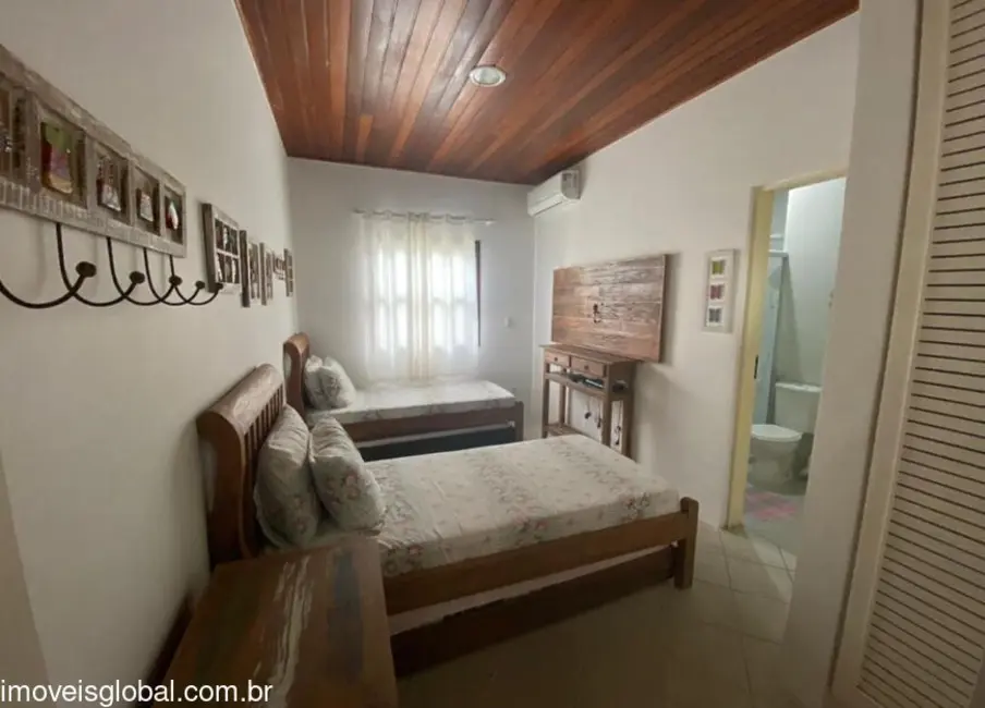 Foto 4 de Casa com 3 quartos à venda, 190m2 em Sao Sebastiao - SP