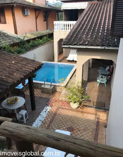 Foto 6 de Sobrado com 6 quartos à venda, 360m2 em Sao Sebastiao - SP