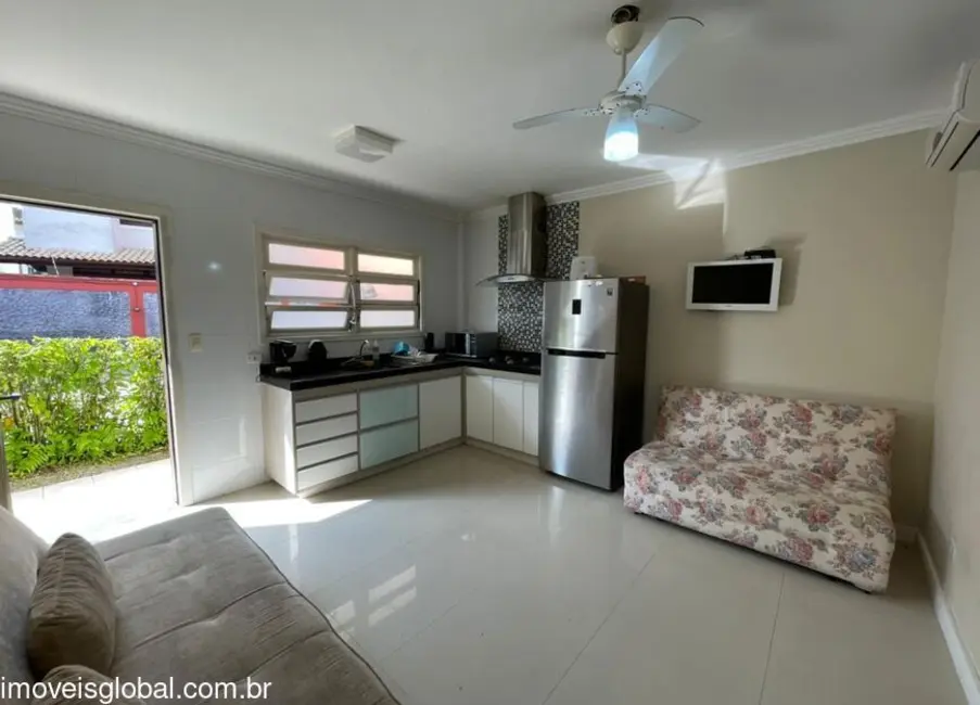Foto 2 de Casa com 1 quarto à venda, 47m2 em Sao Sebastiao - SP