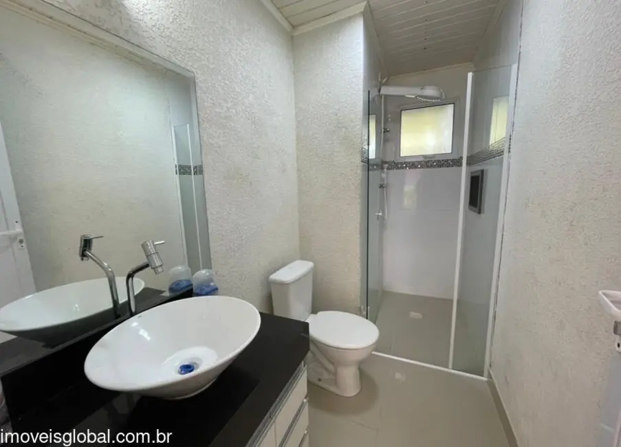 Foto 4 de Casa com 1 quarto à venda, 47m2 em Sao Sebastiao - SP