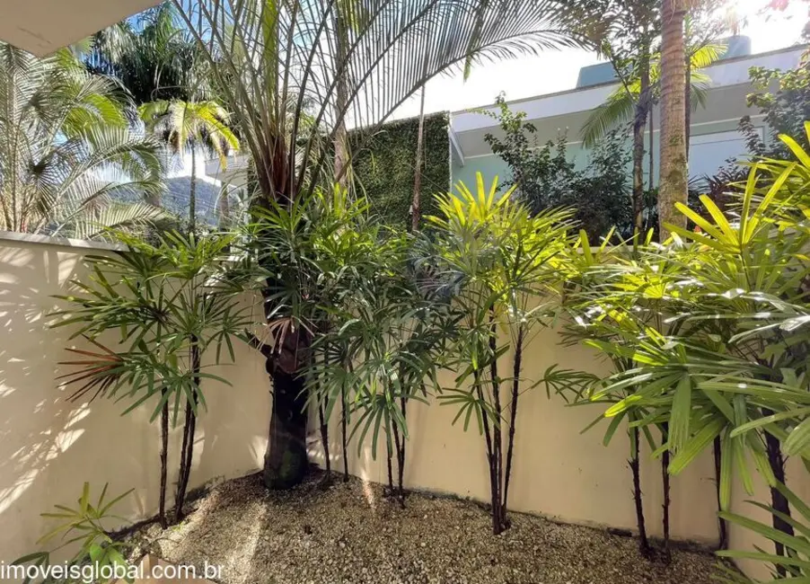 Foto 9 de Sobrado com 5 quartos à venda, 500m2 em Sao Sebastiao - SP