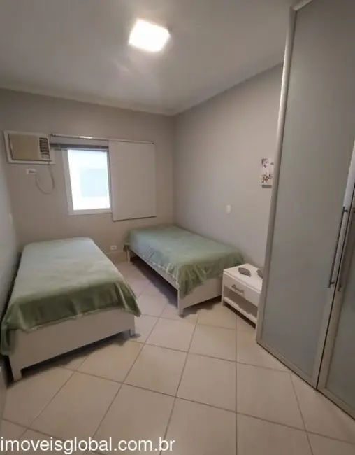 Foto 3 de Sobrado com 3 quartos à venda, 180m2 em Sao Sebastiao - SP