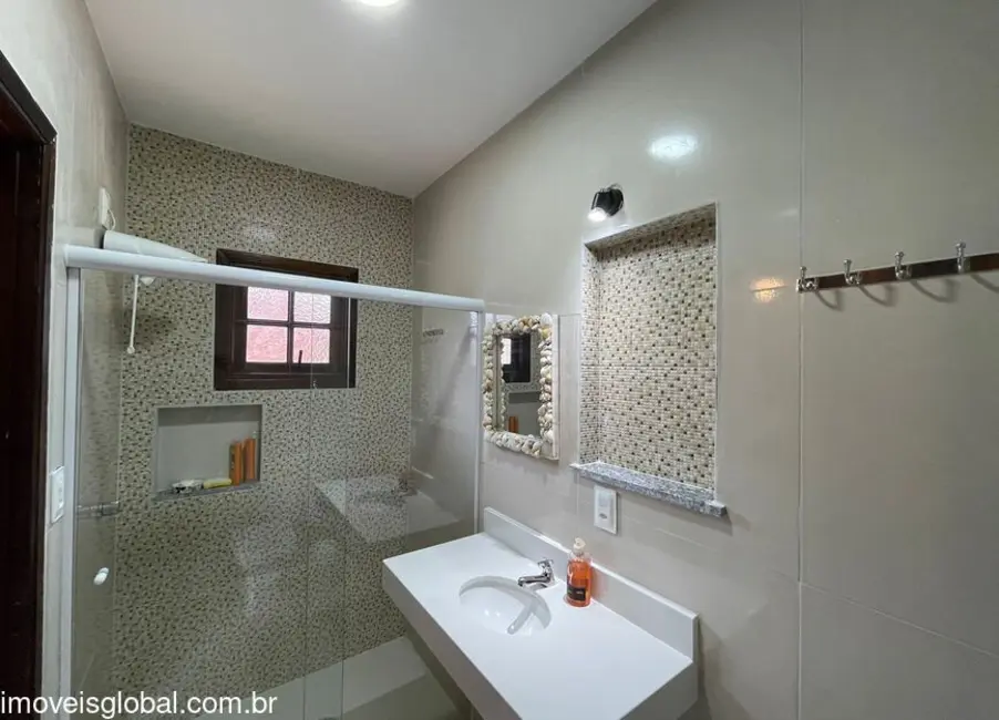 Foto 9 de Sobrado com 4 quartos à venda, 300m2 em Sao Sebastiao - SP