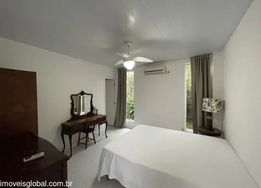 Foto 3 de Sobrado com 5 quartos à venda, 520m2 em Sao Sebastiao - SP