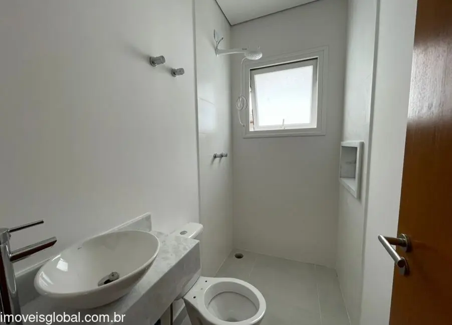 Foto 5 de Sobrado com 4 quartos à venda, 300m2 em Sao Sebastiao - SP