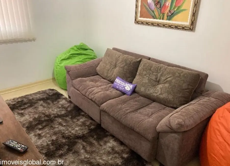 Apartamento à venda, 75m2 em Guaíra, Curitiba - PR - imagem 4 Foto 4 de Apartamento à venda, 75m2 em Guaíra, Curitiba - PR