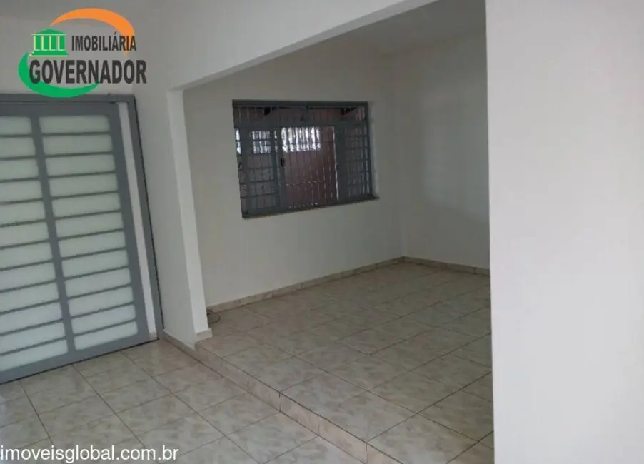 Casa com 3 quartos para alugar, 190m2 em Taquaral, Campinas - SP - imagem 2 Foto 2 de Casa com 3 quartos para alugar, 190m2 em Taquaral, Campinas - SP
