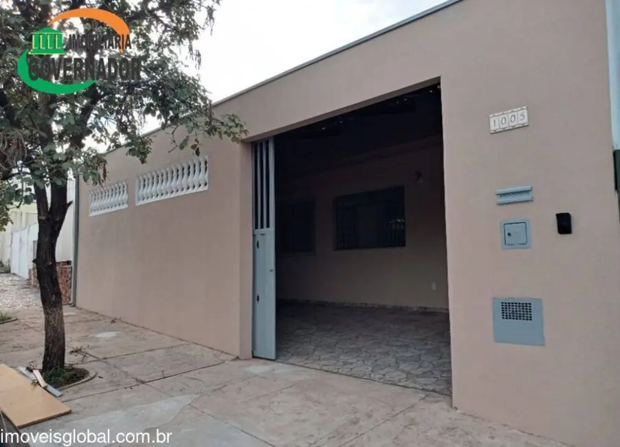 Casa com 3 quartos para alugar, 190m2 em Taquaral, Campinas - SP - imagem 1 Foto 1 de Casa com 3 quartos para alugar, 190m2 em Taquaral, Campinas - SP