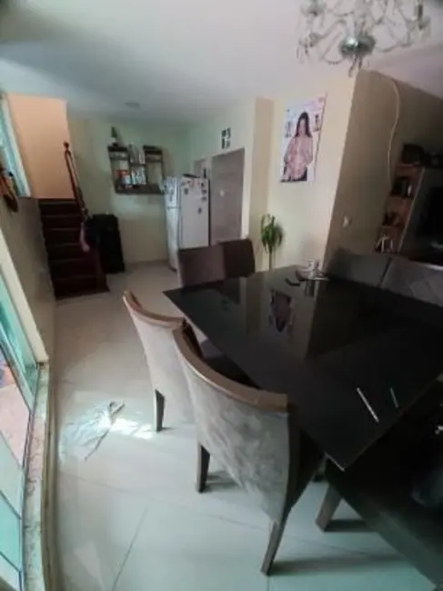 Casa com 3 quartos à venda, 200m2 em Realengo, Rio De Janeiro - RJ - imagem 6 Foto 6 de Casa com 3 quartos à venda, 200m2 em Realengo, Rio De Janeiro - RJ
